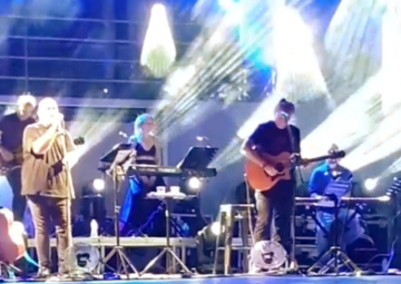 ΟΙ ΠΥΞ ΛΑΞ, ΣΤΟ ΒΕΑΚΕΙΟ, ΕΔΕΙΞΑΝ  ΓΙΑΤΙ ΔΕΝ ΘΑ ΠΑΨΟΥΝ ΠΟΤΕ ΑΓΑΠΗ ΝΑ ΘΥΜΙΖΟΥΝ!